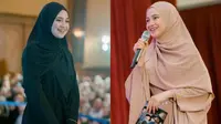 Potret anggun Syifa Hadju tampil berhijab. (Instagram/Syifahadju)