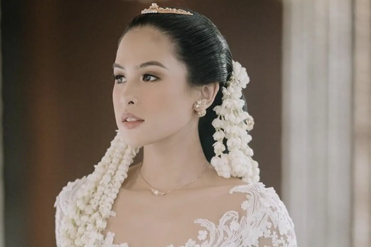 Maudy Ayunda Menikah Hari Ini Kenakan Perhiasan dari Brand Lokal