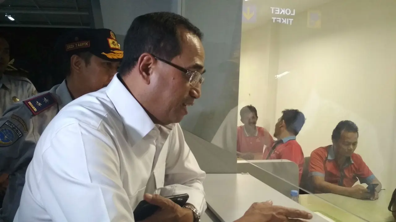 Menhub Budi Karya Soroti Bus Pariwisata Pada Libur Natal dan Tahun Baru