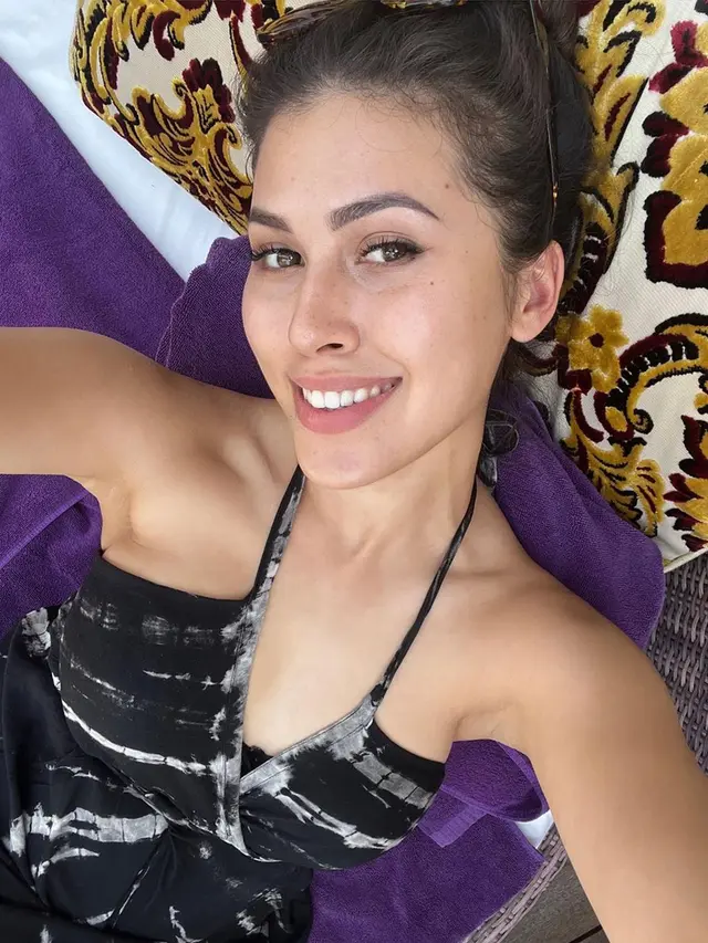 Foto selfie Sabrina Eben yang cantiknya turun temurun (Instagram/ sabrinaeben)
