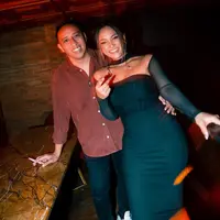 Beda 15 Tahun, Ini 6 Potret Romantis Marion Jola dan Sang Kekasih, (Foto: Instagram/lalamarionmj)