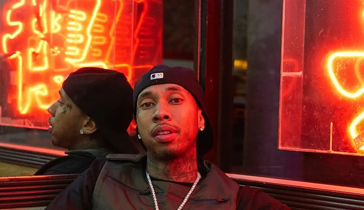 Dilansir dari AceShowbiz, Iggy Azalea dikabarkan tak mempercayai Tyga. Bukan karena hal yang sudah ia lakukan, namun Iggy sulit percaya karena kandasnya hubungan sebelumnya. (instagram/kinggoldchain)