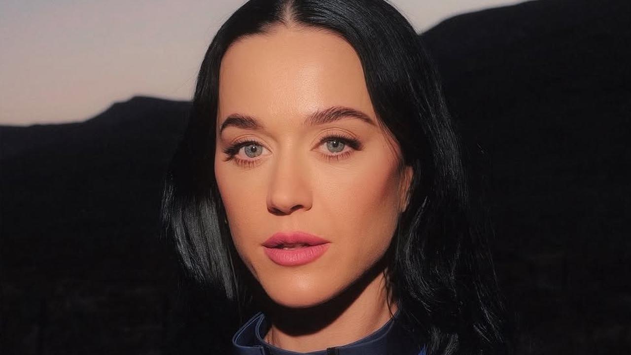 Misi Antariksa Katy Perry Picu Diskusi Ilmiah soal Botox & Implan Kosmetik