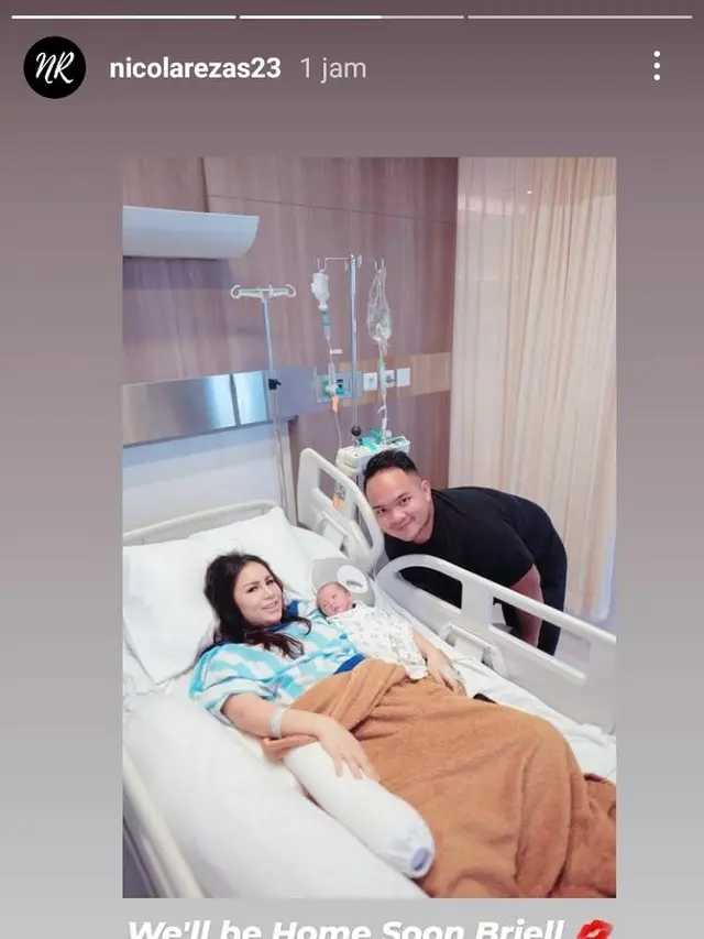 Momo Geisha melahirkan anak kedua