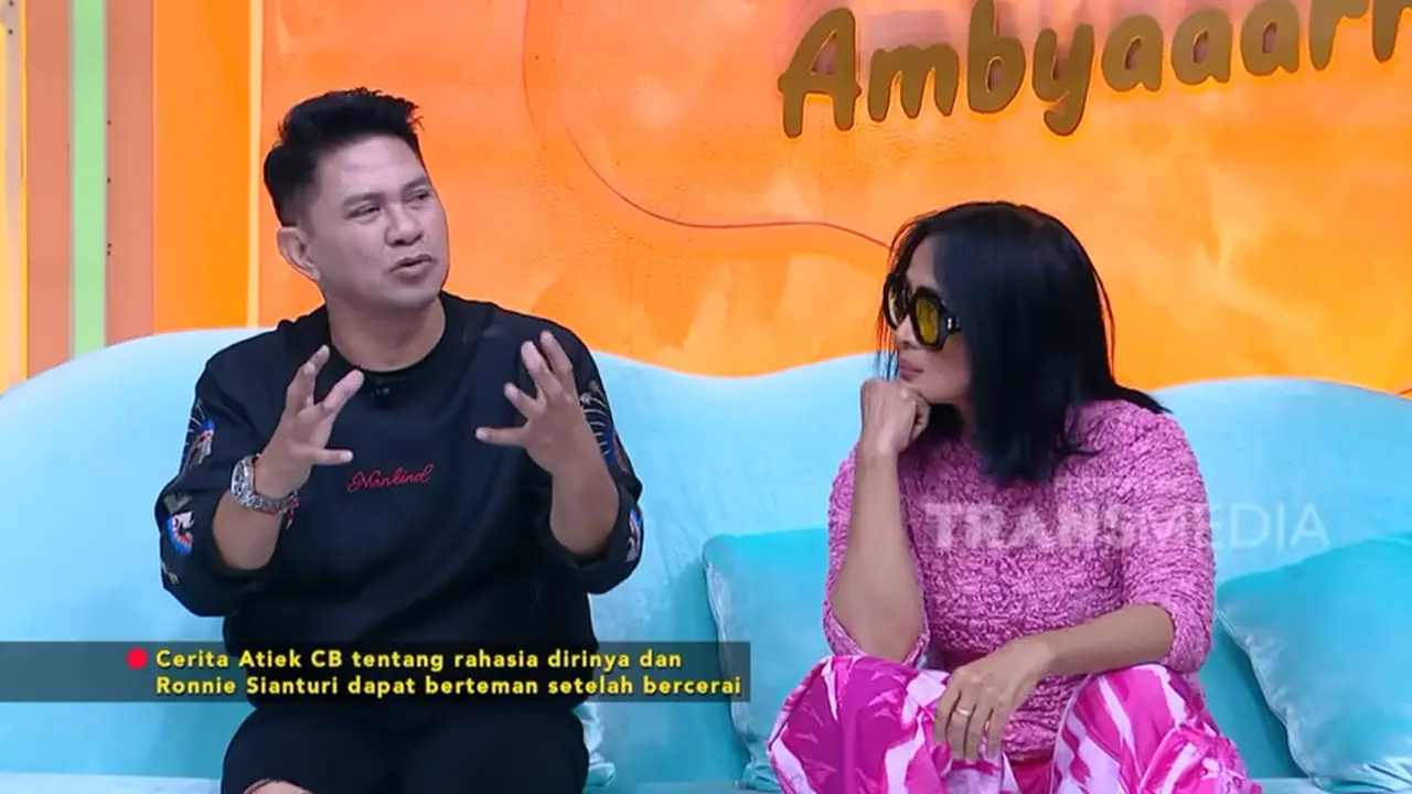 Ronnie Sianturi dan Atiek CB