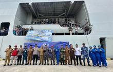 Dari Jakarta ke Bangka, Momen Kapal Perang TNI AL Antar Ratusan Pemudik ke Kampung Halaman