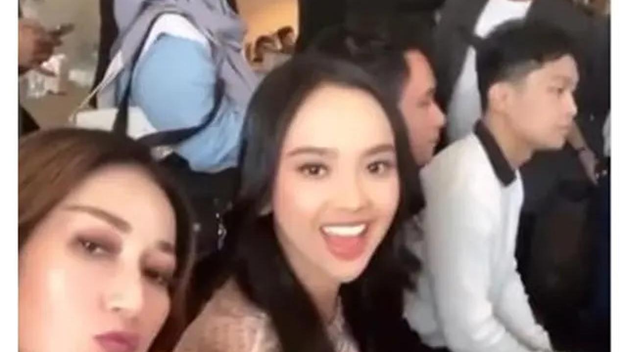 7 Potret Tamu Artis di Tasyakuran 7 Bulanan Mahalini, Lyodra Gandeng Randy Martin