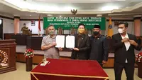 DPRD Kota Tarakan Sahkan Dua Perda, Wali Kota Khairul: Sangat Berpengaruh Bagi Pelayanan Publik