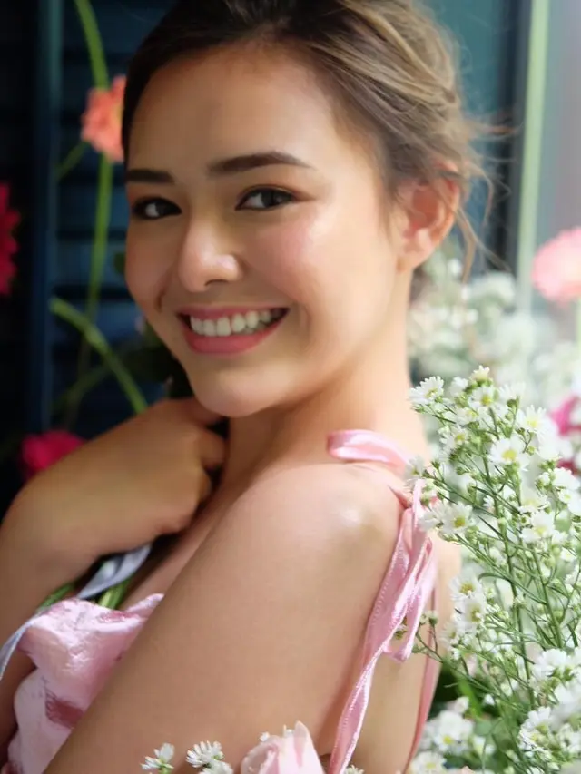 Tampil Beda, Ini 6 Gaya Pemotretan Terbaru Amanda Manopo dengan Makeup Natural