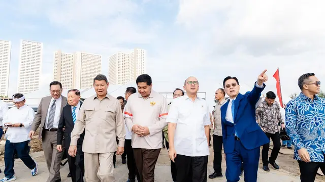 Chief Executive Officer (CEO) Rosan Perkasa Roeslani ikut mengecek lokasi di lahan Meikarta, Cikarang, Bekasi, Jawa Barat. Lahan tersebut untuk hunian bagi Masyarakat Berpendapatan Rendah (MBR). (Foto: Danantara)
