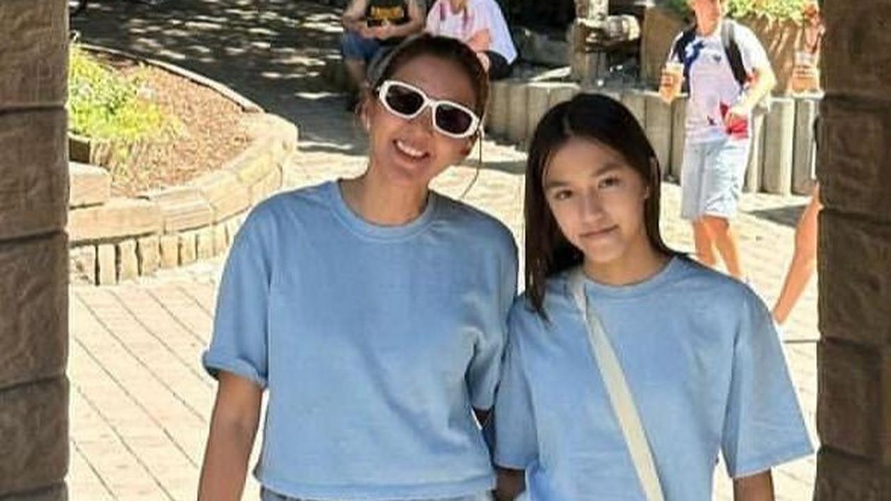 Cantiknya 11 12, Potret Donna Agnesia Bareng Anak Bungsunya Sabrina yang Sudah ABG Kini Kayak Kembar