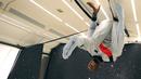 Ekspresi sprinter Jamaika, Usain Bolt saat mencoba ruangan gravitasi nol dalam pesawat Airbus Zero-G di Reims, Prancis, Rabu (12/9). Bolt mengatakan dia merasa seperti anak di toko permen. (Laurent Theillet, Mumm/Novespace via AP)
