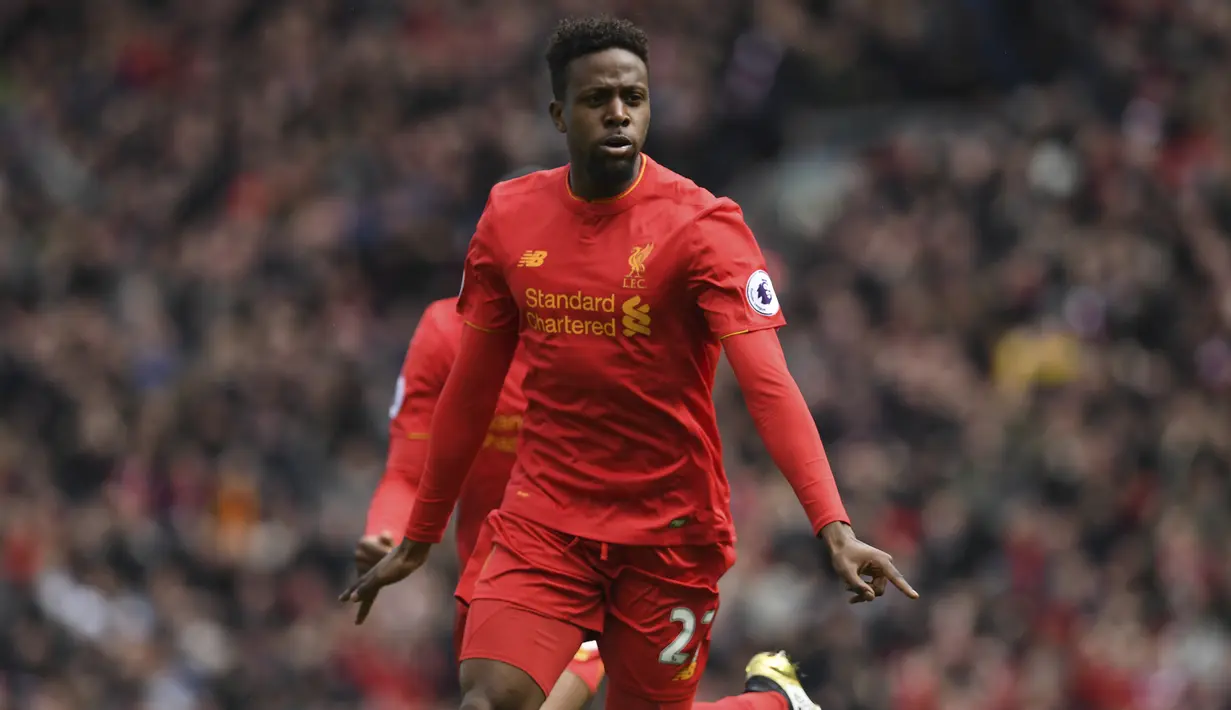 Gagal bersaing dengan Roberto Firmino, Dominic Solanke, dan Daniel Sturridge membuat Divock Origi kemungkinan akan dilepas Liverpool pada bursa transfer 2018. (AFP/Paul Ellis)