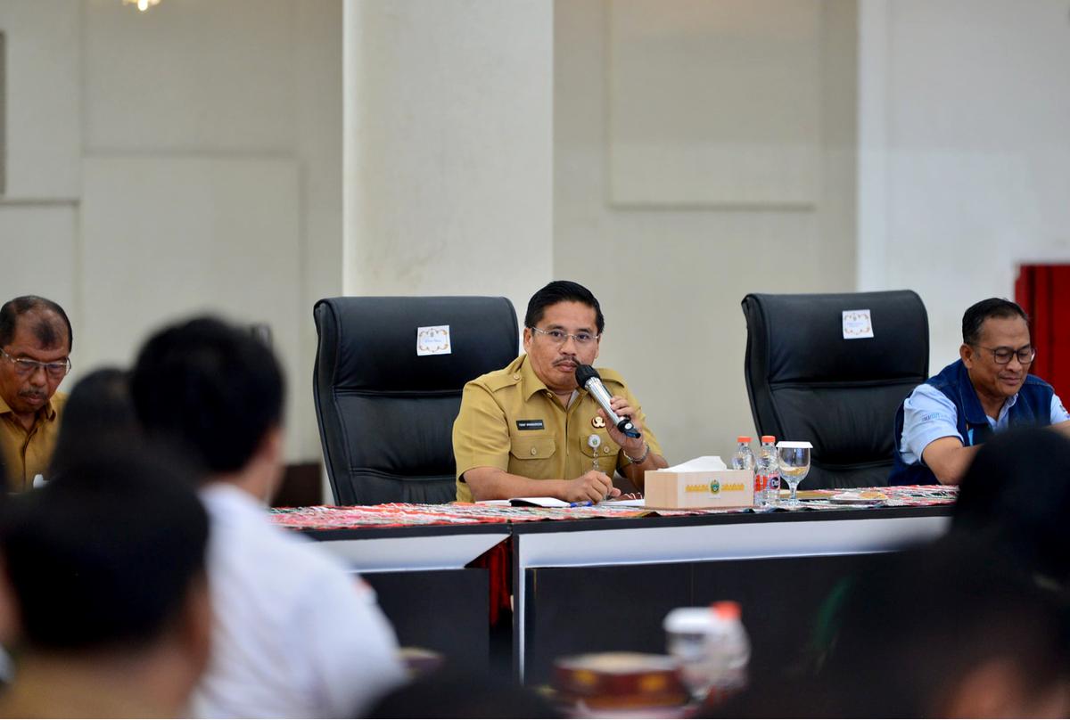 Sekdaprov Sumut Togap Simangunsong saat rapat koordinasi persiapan Aquabike Jetski World Championship