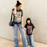 Nindy Ayunda dan putrinya Kanara (Foto: Instagram @nindyayunda)