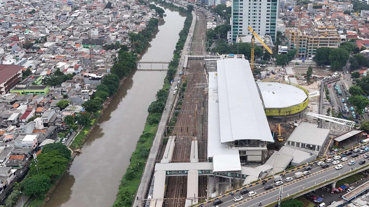 KAI Commuter Alihkan Jalur KRL Lintas Barat di Stasiun Tanah Abang Mulai 29 Juni 2025