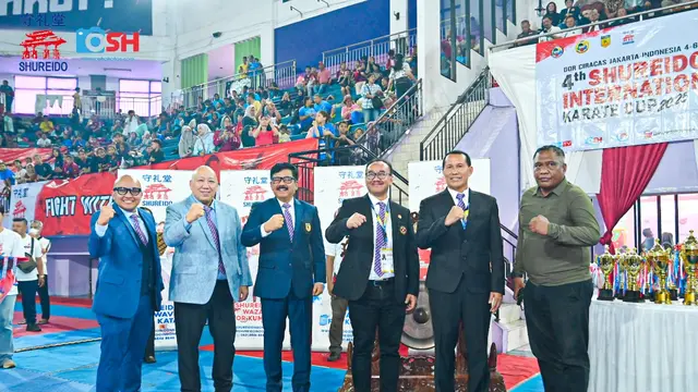 Kejuaraan Karate Internasional Terbesar di Indonesia Diikuti 14 Negara dan 4 Juara Dunia