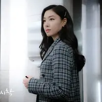 Seo Ji Hye dalam Crash Landing on You. (tvN via Soompi)