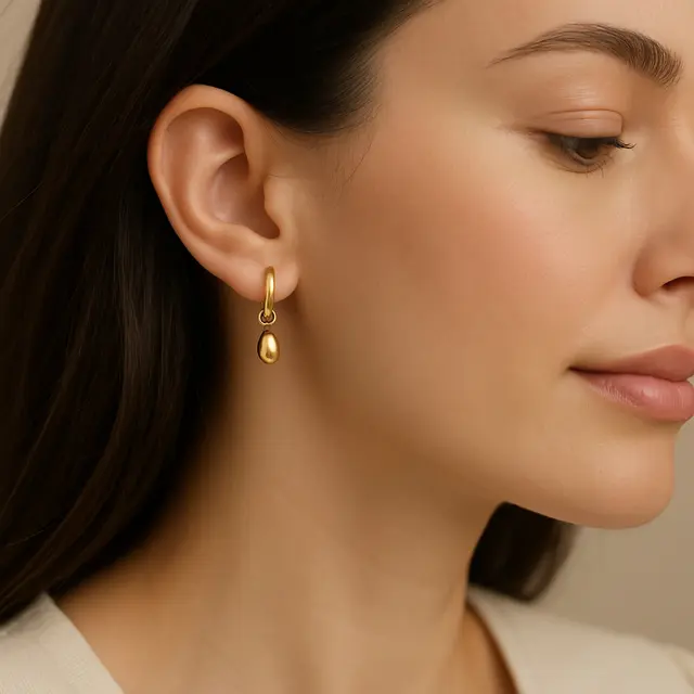 Model Anting Emas Kecil