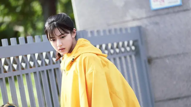 Go Yoon Jung dalam drakor Moving. (Disney Plus Hotstar via Instagram/ goyounjung)