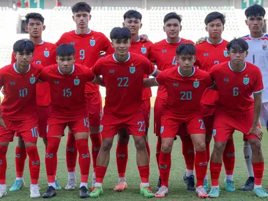 Starting XI pemain Thailand U-19 saat laga semifinal Piala AFF U-19 2024 melawan Australia U-19 di Stadion Gelora Bung Tomo, Surabaya, Sabtu (27/07/2024). (Dok. PSSI)