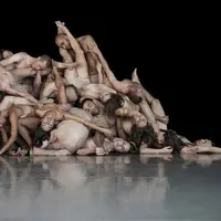 Kamu wajib lihat kalau para penari malas bergerak!