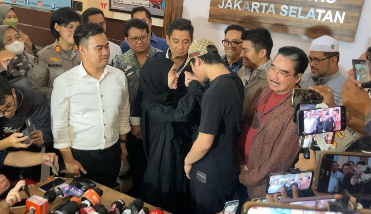 Lesti Kejora dan Rizky Billar sepakat menyudahi kasus KDRT di rumah tangga mereka. [KapanLagi,com/Irfan Kafril]