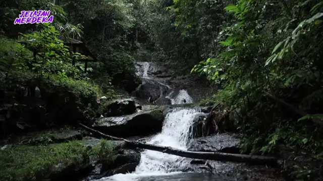 Air Terjun Kilat Api