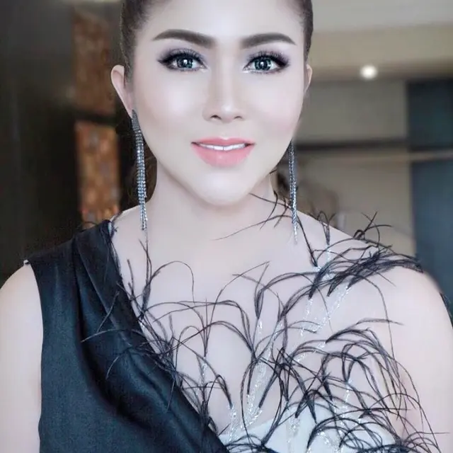 Rahasia Sukses Rere Setyawan Kelola Bisnis Kosmetika Online