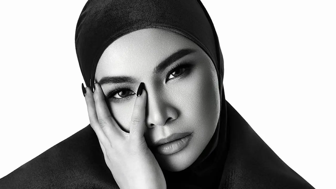 Aina Abdul