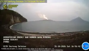 Anak Krakatau Erupsi 10 Kali dalam Hitungan Jam