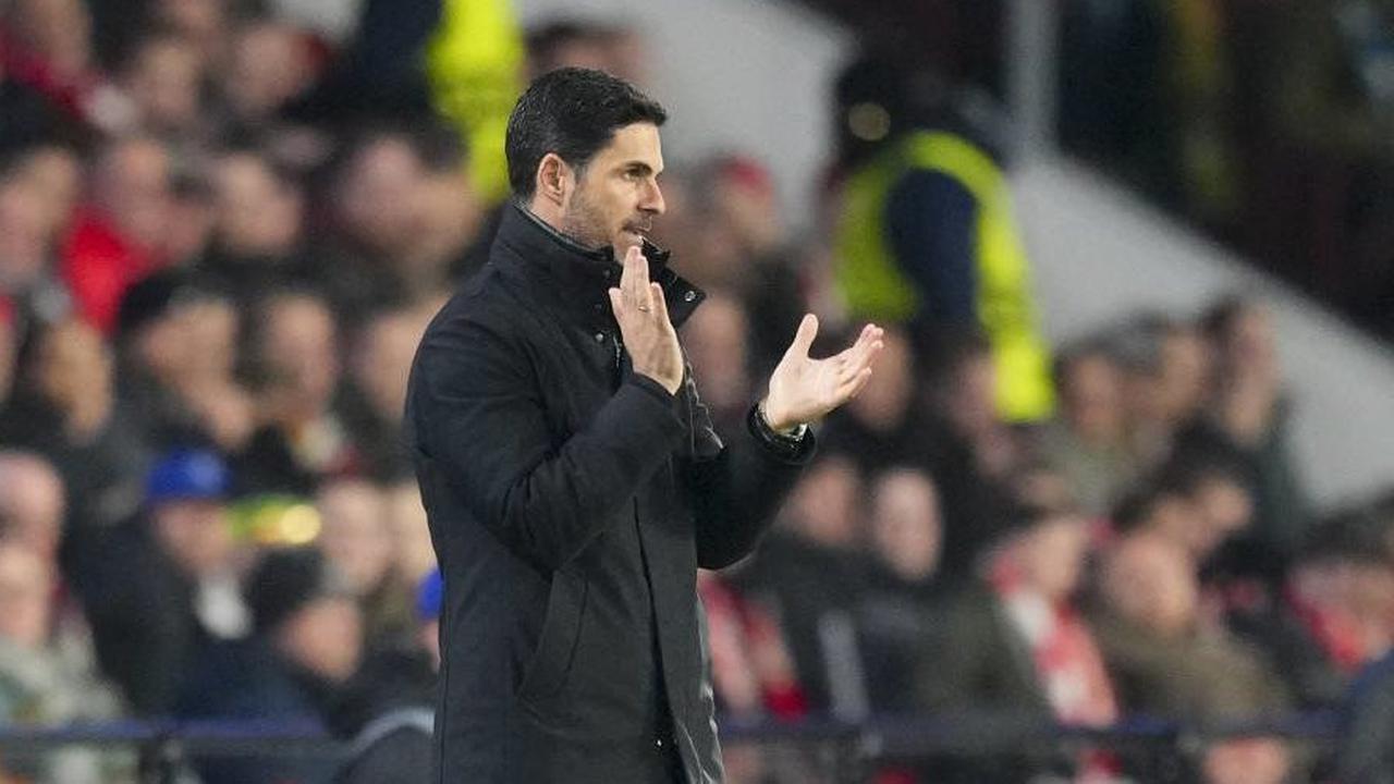 Arne Slot Puji Mikel Arteta: Taktik Arsenal Sulit Dianalisis