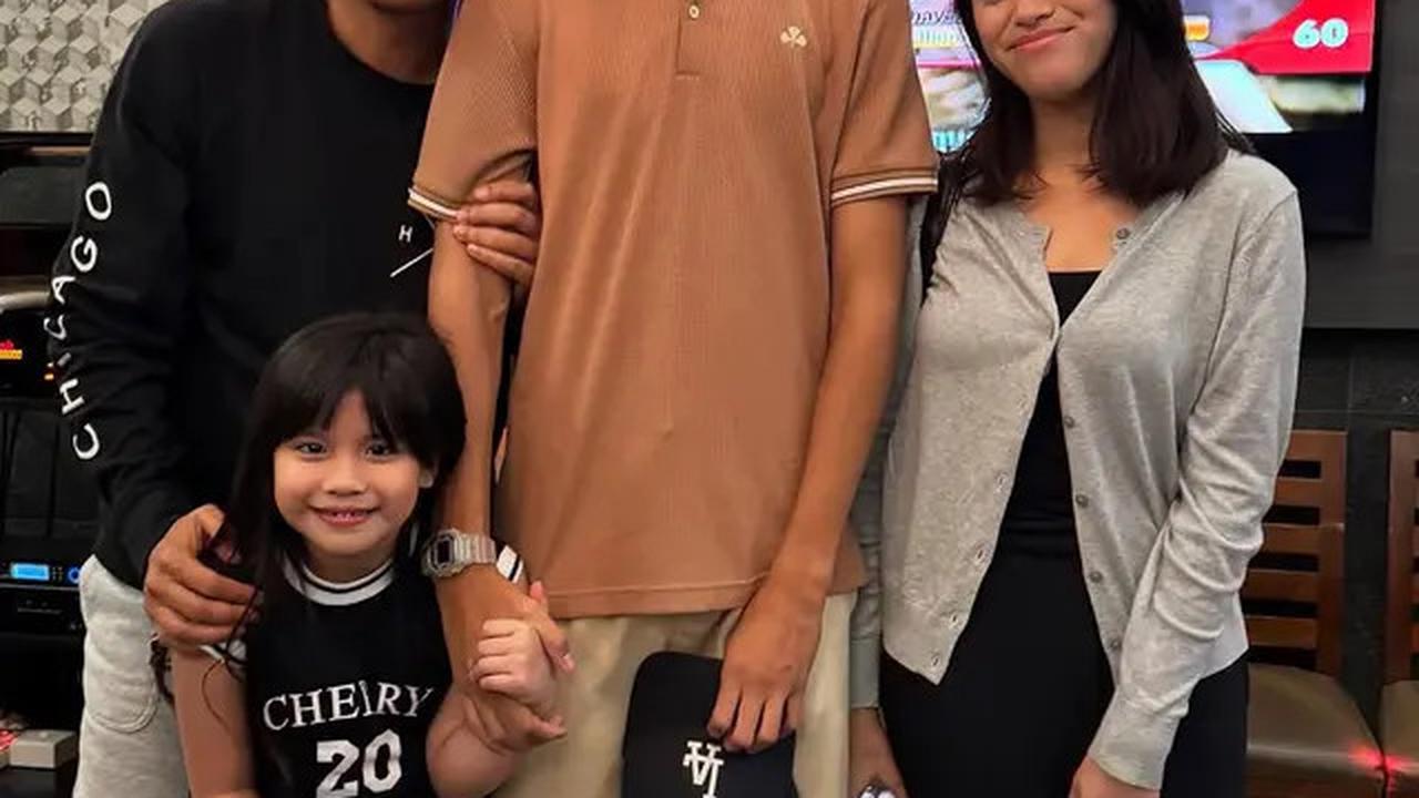 7 Potret Kebersamaan Ibnu Jamil dan Dhofin Maula, Bangga Sang Putra Lolos Akmil