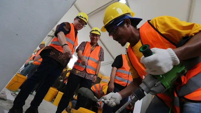 Sika perusahaan dari Swiss, menyelenggarakan Tiler Competition, program kompetisi yang diinisiasi oleh Sika untuk meningkatkan keterampilan para tukang bangunan dalam pemasangan keramik. (Dok Sika)