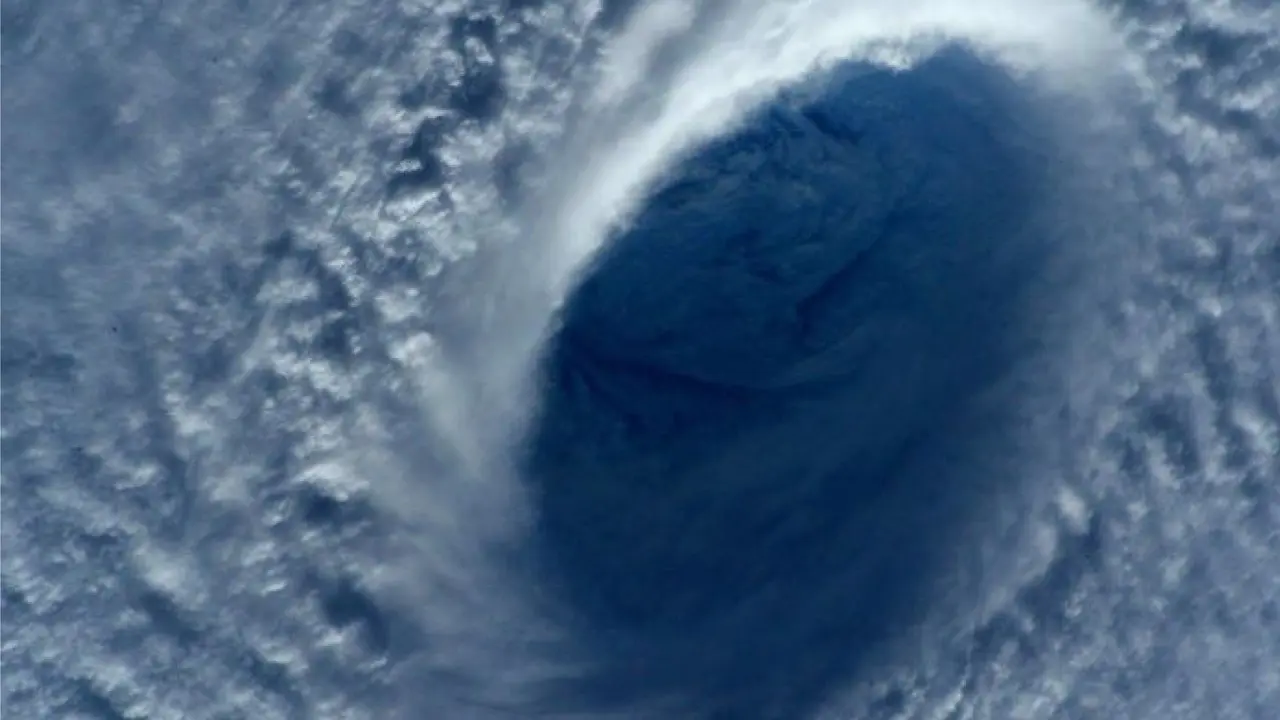 Dahsyatnya Penampakan Topan Maysak dari Luar Angkasa 