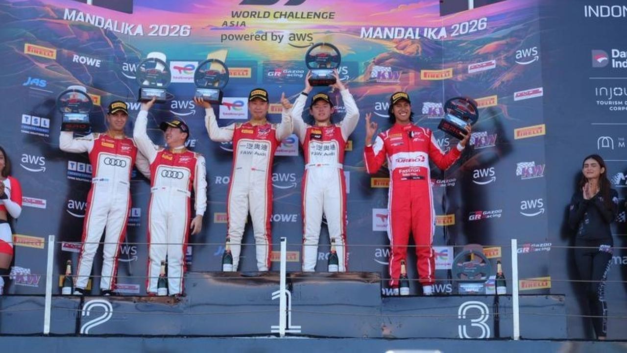 Gemilang! Sean Gelael Raih Podium Tiga di GTWCA Mandalika, Bangga Berlaga di Rumah Sendiri