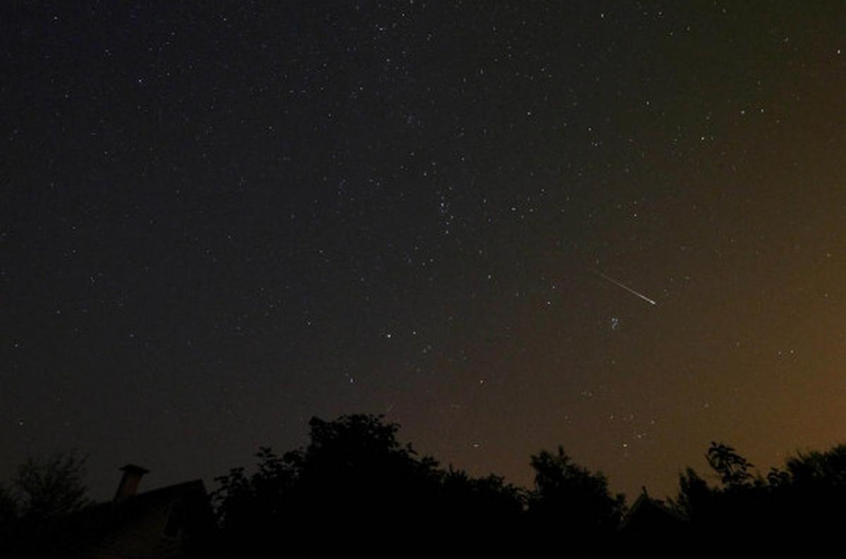 Menyaksikan keindahan fenomena hujan meteor Perseid