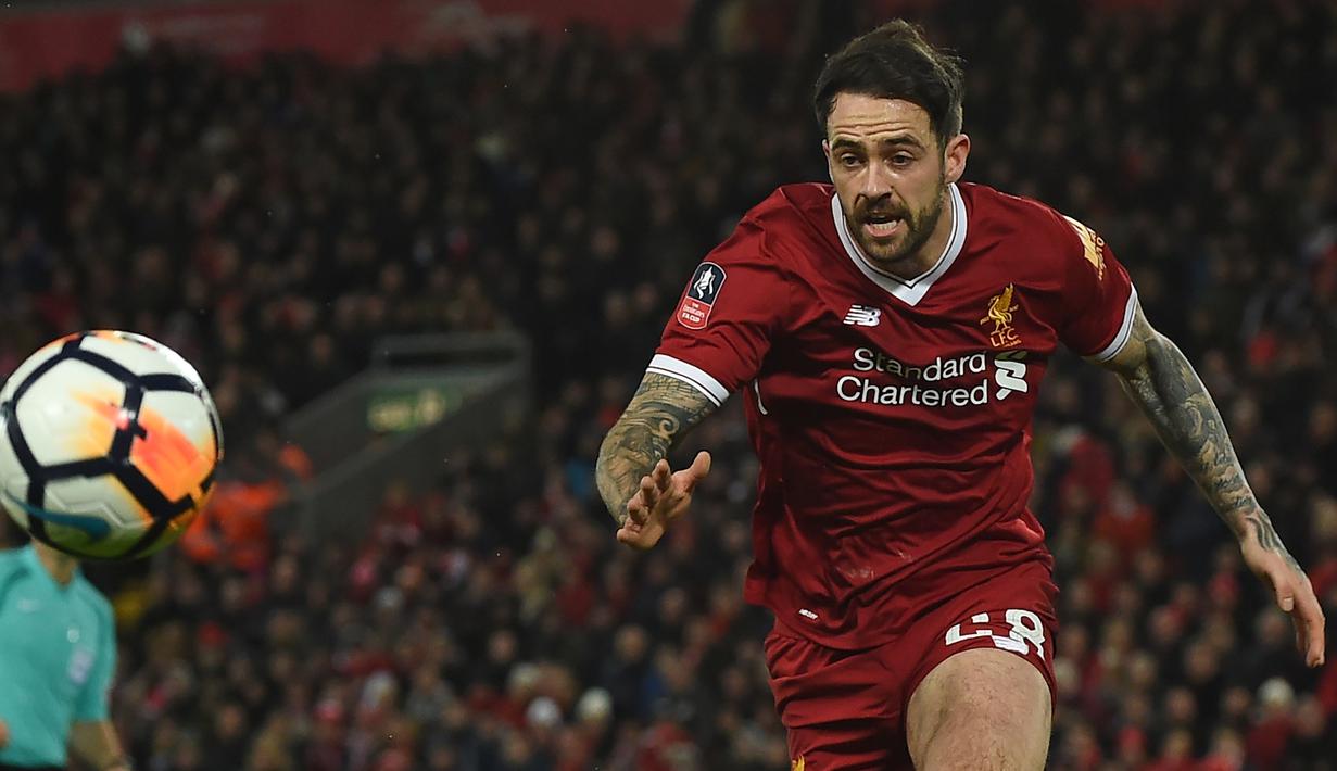 Penyerang Liverpool, Danny Ings masuk dalam daftar pemain yang akan dilepas pada bursa transfer 2018, 20 juta pound menjadi patokan harga The Reds untuk melepas Ings. (AFP/Paul Ellis)