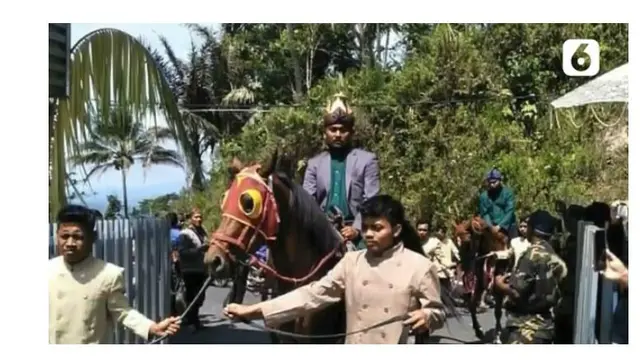Muncul lagi Kesultanan Selacau di Kecamatan Parung Ponteng, Kabupaten Tasikmalaya, Jawa Barat.