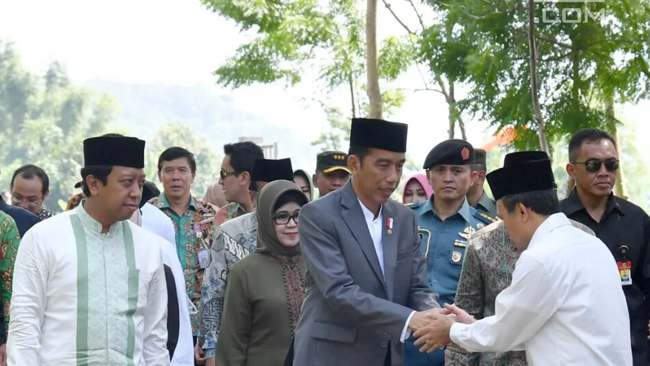 Jokowi Hadiri Haul Majemuk Masyayikh di Situbondo