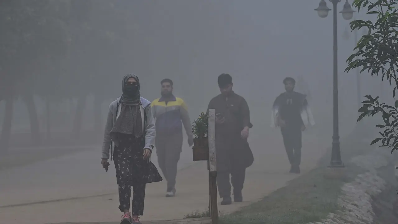 Polusi Udara di Lahore Pakistan Kian Parah, Sekolah-sekolah Diliburkan