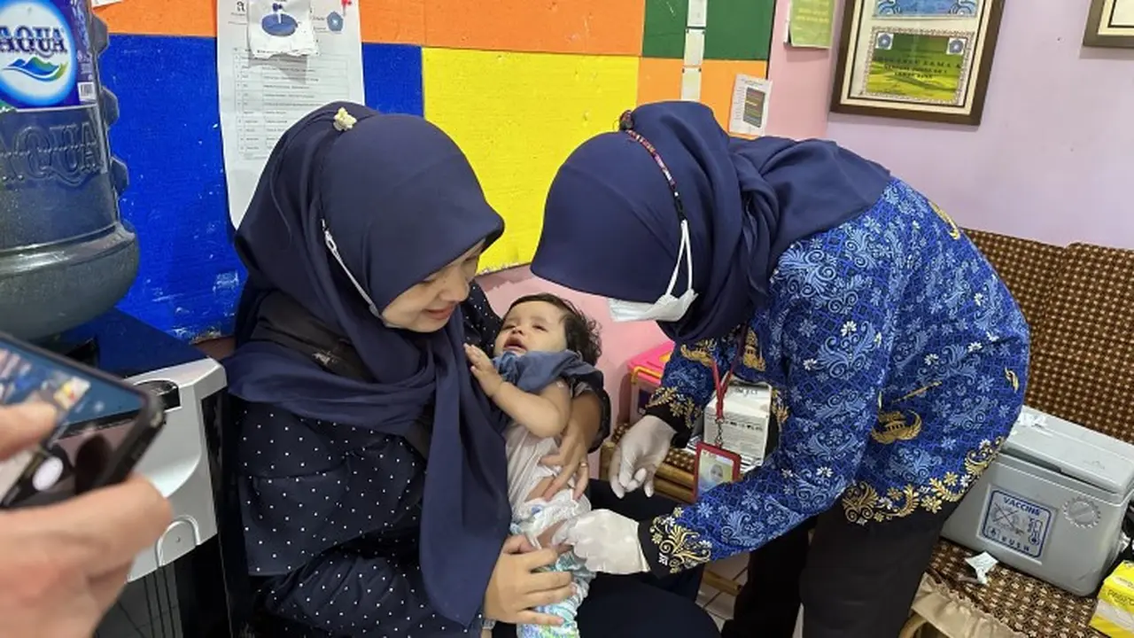 Imunisasi Anak Rutin di Posyandu Erma Bandung