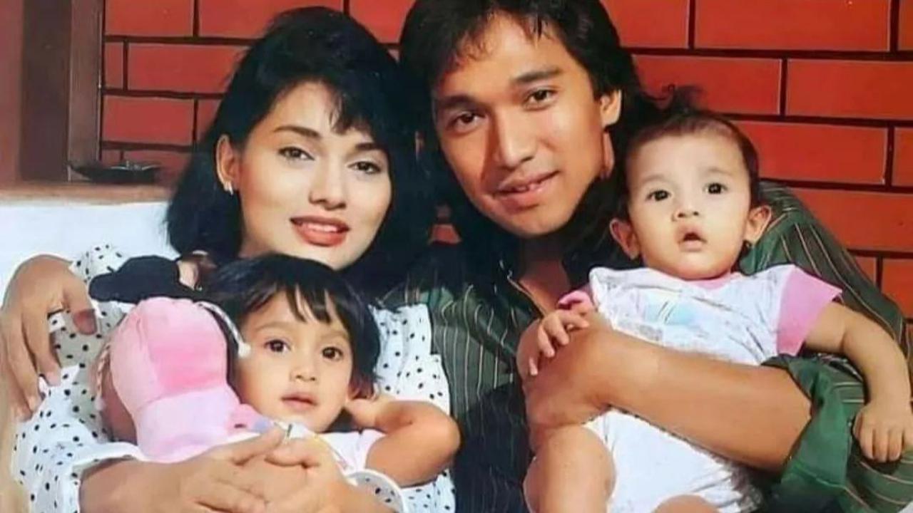 Dekat Banget, Intip Potret Kenangan Marissa Haque bersama Kedua Anaknya