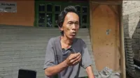Luka Hati Sudrajat Penjual Es Kue Jadul yang Sulit Terobati