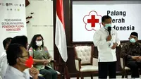 Jusuf Kalla dalam acara Gerakan Nasional Pendonor Plasma Konvalesen di Markas Pusat PMI, Jakarta, Senin, 18 Januari 2021.(Foto: dok. Tim Media JK)