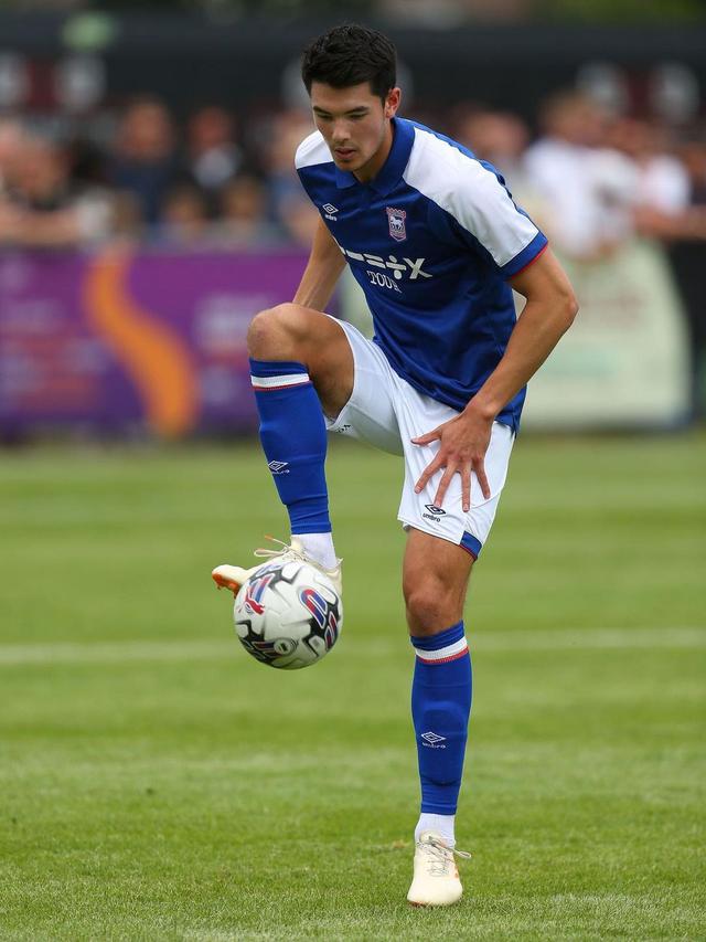 Bek Ipswich Town, Elkan Baggott.