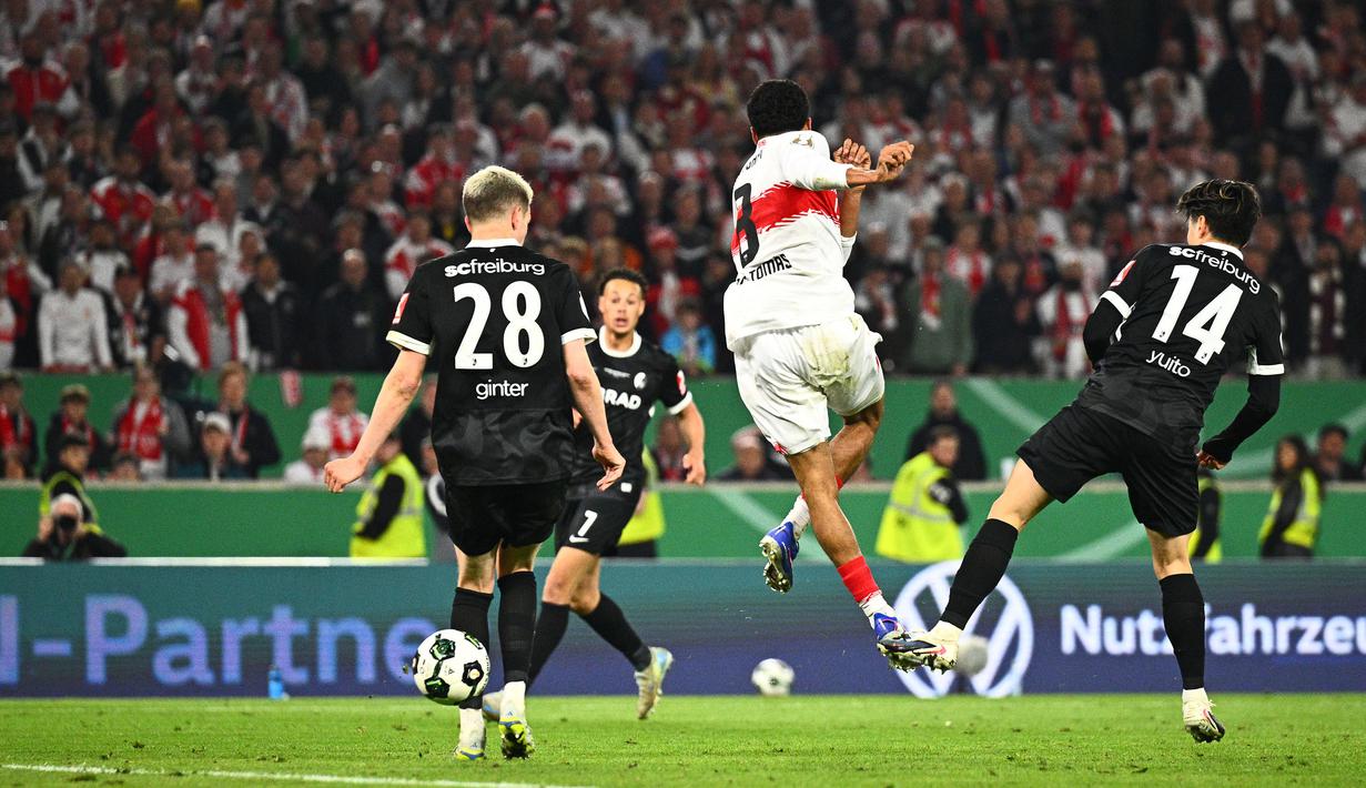 Masuk sebagai pemain pengganti, Tomas sukses menjebol gawang Freiburg pada menit ke-119 setelah menerima umpan silang dari Badridine Bouanani. (AP Photo/DPA/Tom Weller)
