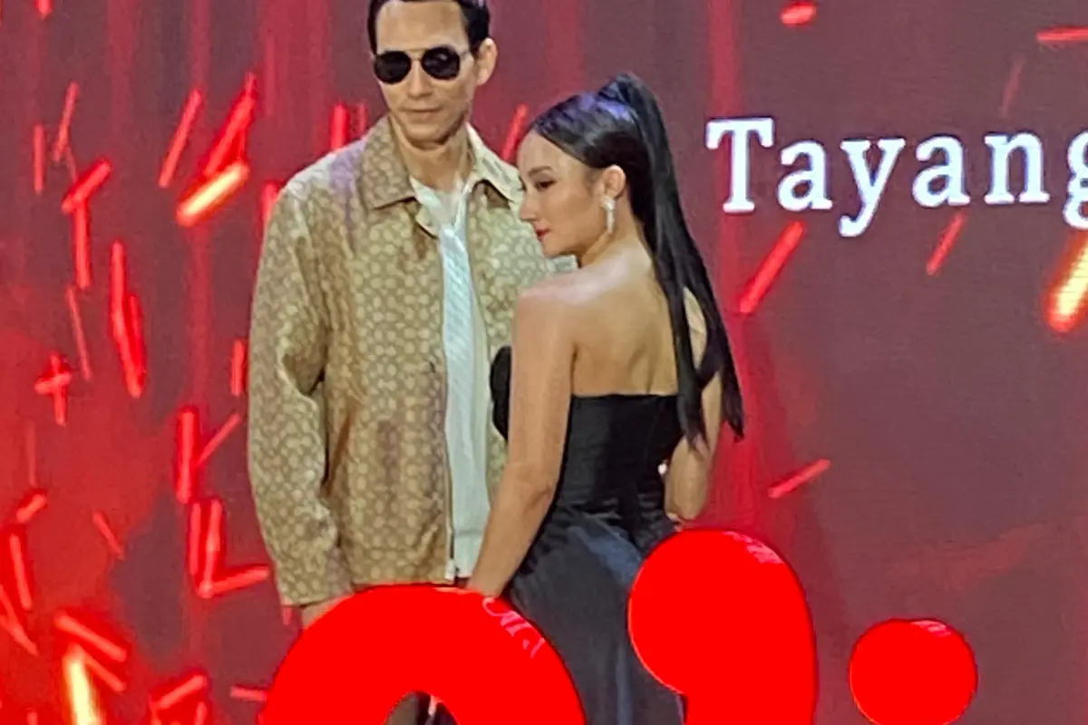 Darius Sinatrhya dan Naomi Zaskia
