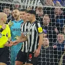 Bek Real Sociedad: Tantangan Berat Hadapi Real Madrid di Bernabeu