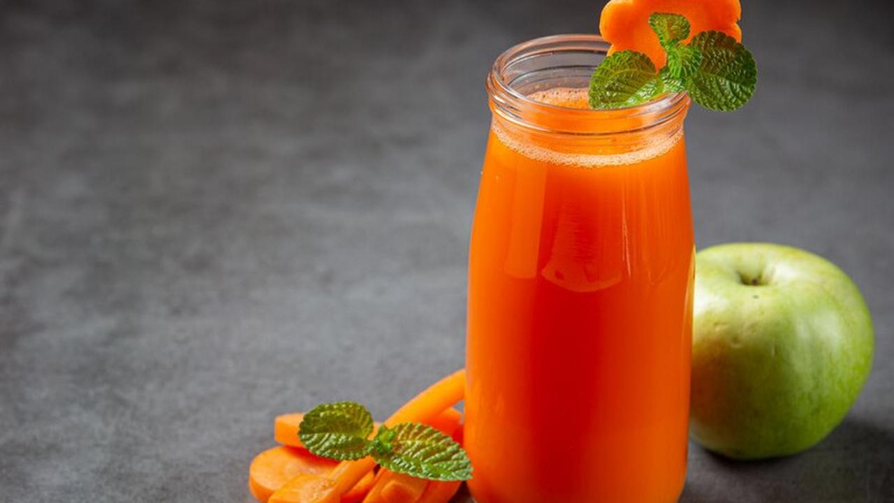 10 Jus untuk Asam Urat, Bantu Redakan Gejala Secara Alami